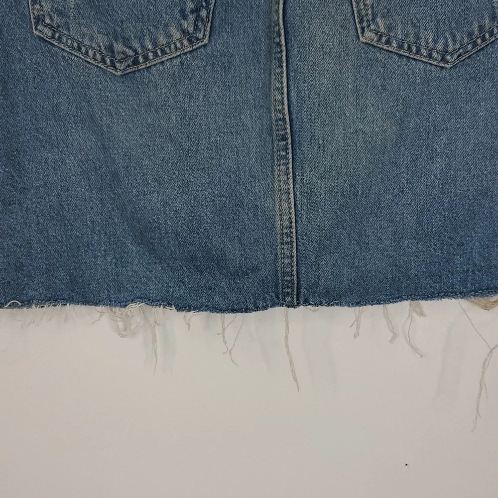 We The Free Hallie Skirt Unlined Denim Raw Hem Distressed Womens 25 A LIne